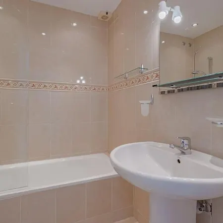 Villa Townhouse Park Paraiso